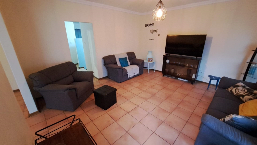 3 Bedroom Property for Sale in Langenhovenpark Free State